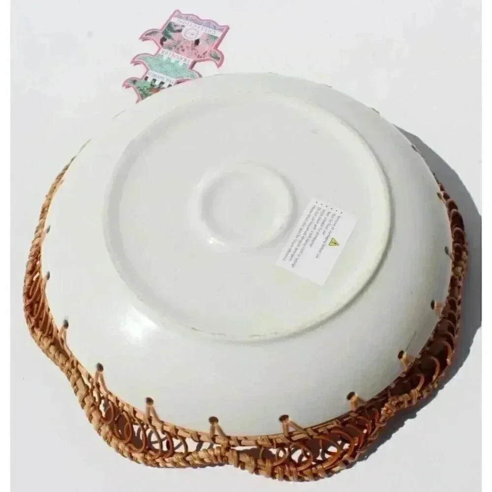 New The World Traveler Collection Porcelain W/ Wicker Rims Bowl